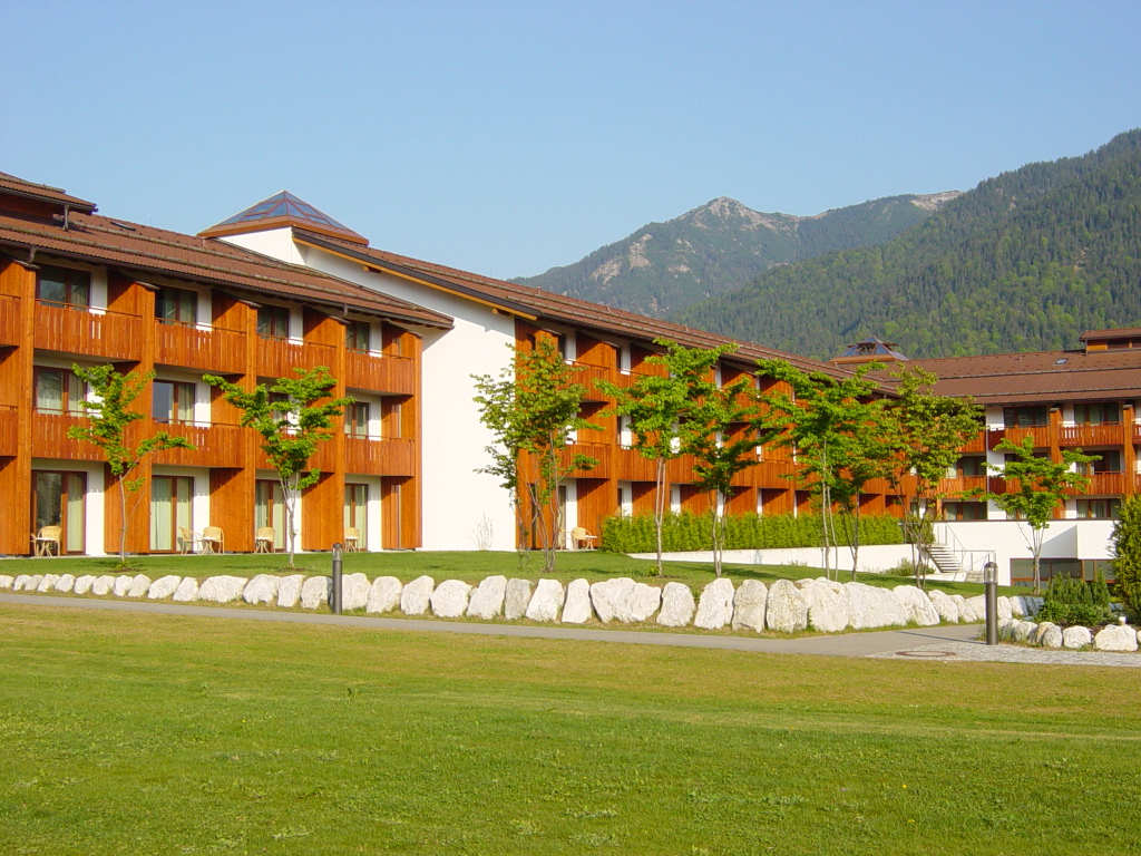 2007/04(April-May-Germany-Italy-Scotland)/11(Edelweiss-Bavaria)/1024x768_2007-04-28 01-38-40.JPG
